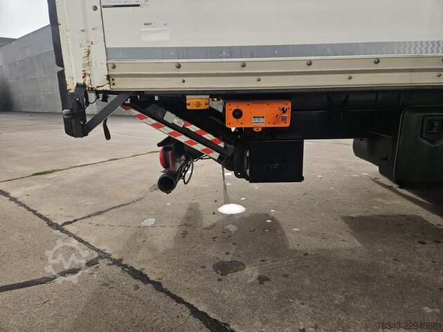  RENAULT D12-210 - E6c