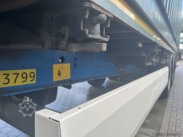  Krone Box Liner / Chassis + 45 Ft High Cube Container...