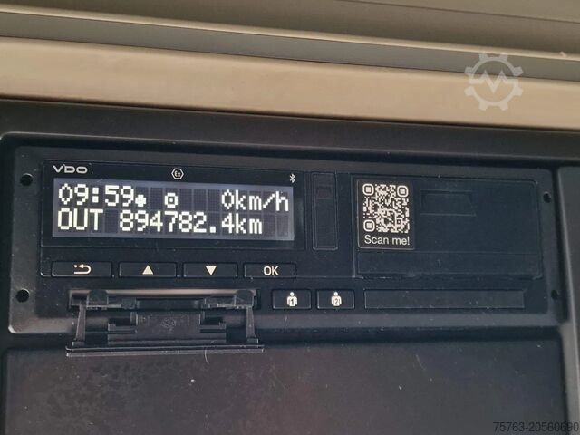 Chassis with cab Volvo FH 13.460 Globetrotter 6x2 - Chassis - 4.90 WB ...