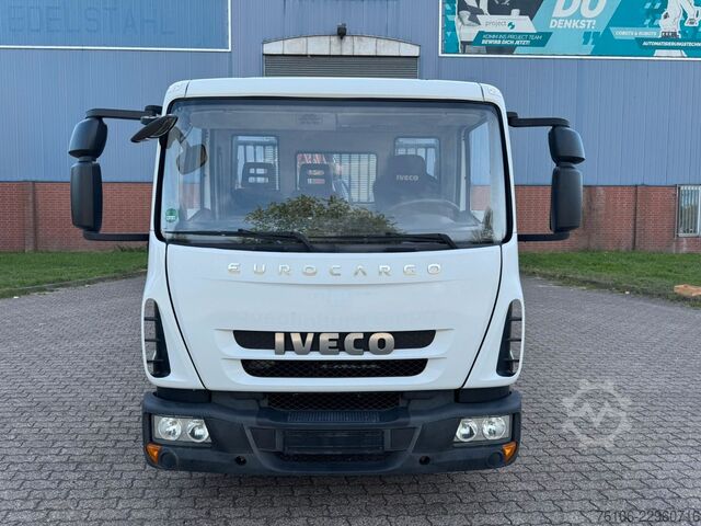 Pick-up pakettiauto IVECO 75E16 Pritsche mit Kran Fassi