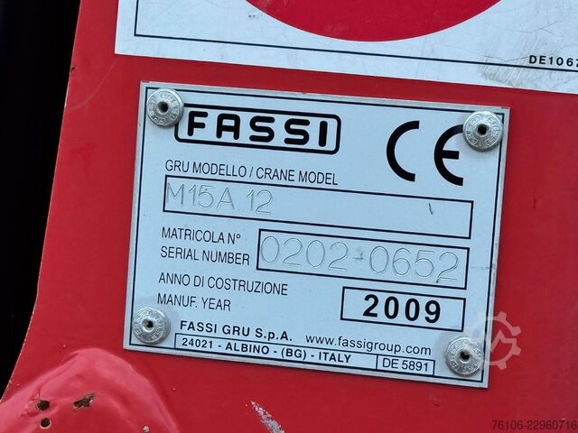 Pick-up pakettiauto IVECO 75E16 Pritsche mit Kran Fassi