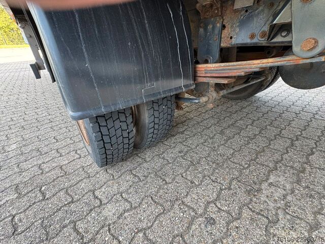 Pick-up pakettiauto IVECO 75E16 Pritsche mit Kran Fassi