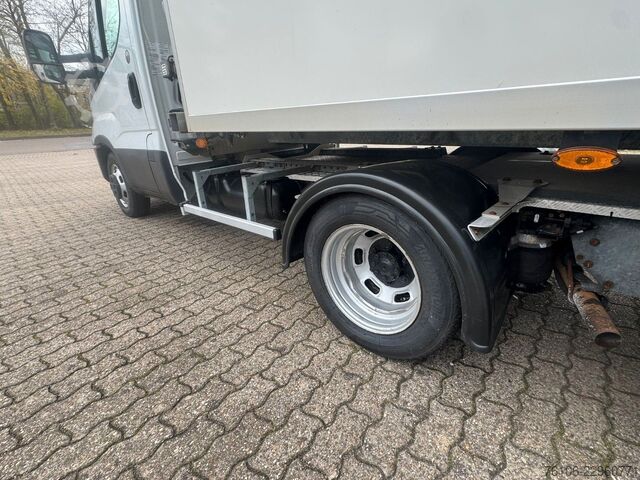 Van badan peti sejuk IVECO Daily 35C18 TiefKühlkoffer Maxicargo
