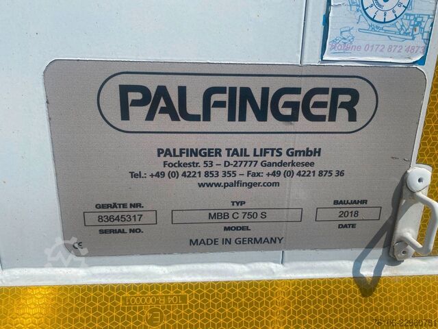 Verhollinen pakettiauto IVECO Daily 72C18 Hi-Matic Schiebe Plane +LBW