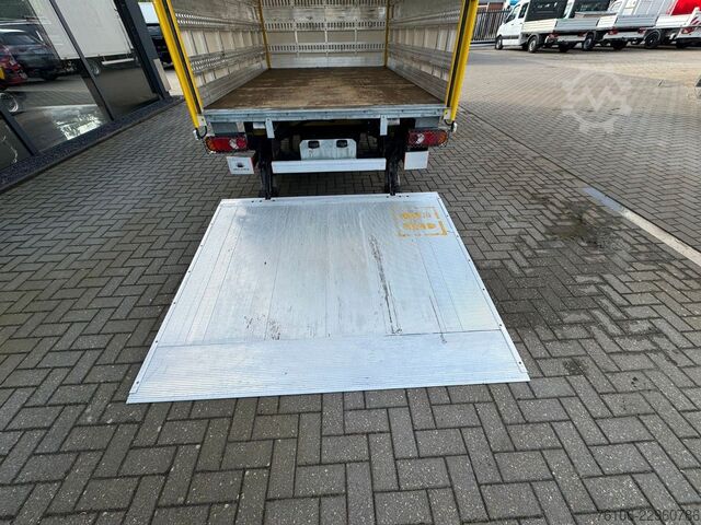 รถตู้แบบกล่อง RENAULT Master Koffer mit Ladebordwand *Klima*Kamera