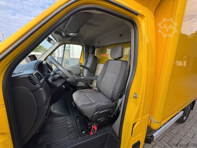 รถตู้แบบกล่อง RENAULT Master Koffer mit Ladebordwand *Klima*Kamera