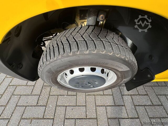 รถตู้แบบกล่อง RENAULT Master Koffer mit Ladebordwand *Klima*Kamera