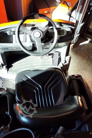 Τρακτέρ STILL LTX70 El.-Schlepper