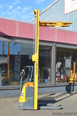 Handmatige stapelaar Jungheinrich EJC 112