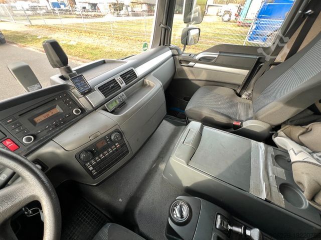 Caminhão frigorífico MAN 12.220 Kühlwagen