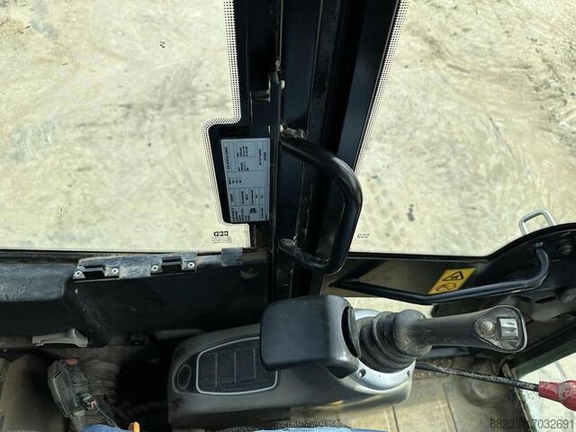  JCB 48Z-1