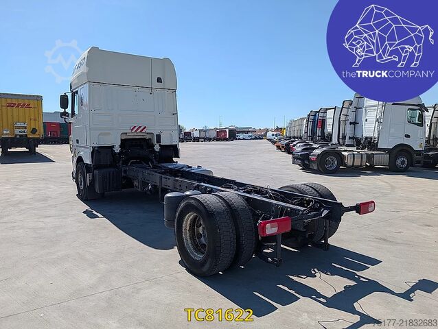 Sasis dengan kabin DAF XF 450