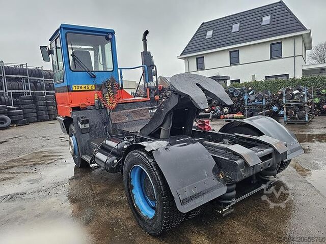 Terminalski traktor TERBERG YT 180 | met kenteken | with registration.