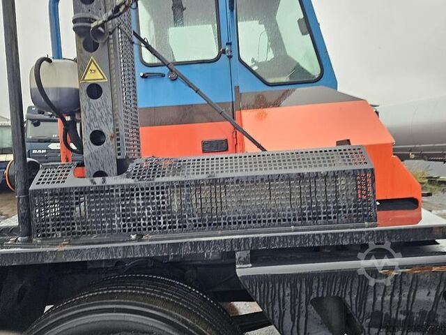 Terminalski traktor TERBERG YT 180 | met kenteken | with registration.