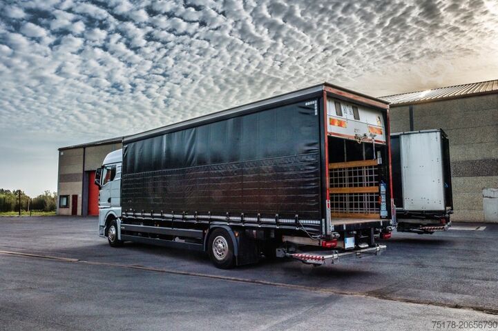 Ponjava MAN TGX 18.400 XLX+HAYON