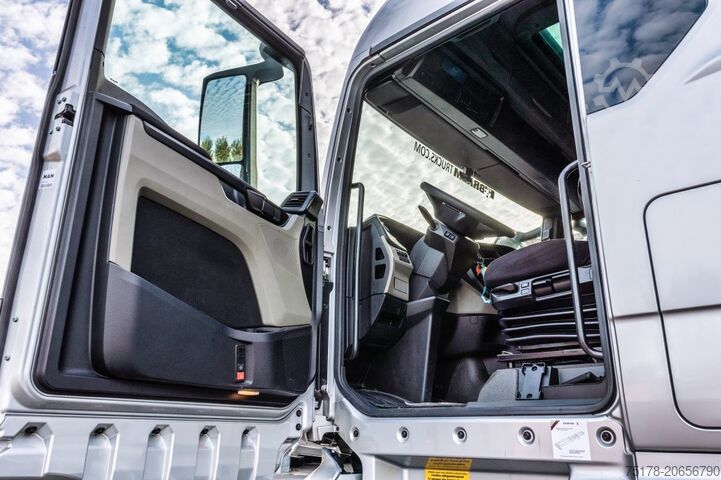 Ponjava MAN TGX 18.400 XLX+HAYON