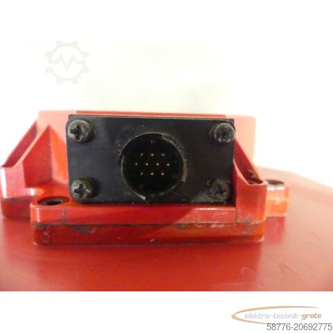 Moteur Fanuc Fanuc A06B-0247-B805 AC Servo Motor SN: C02ZB1002 + Pulscoder A860-2010-T341