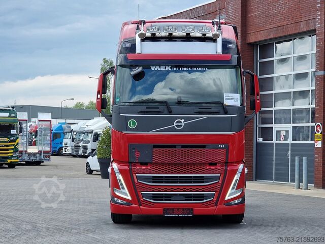 Padrão-SZM Volvo FH 13.500 Globetrotter XL - I save - Retarder -...