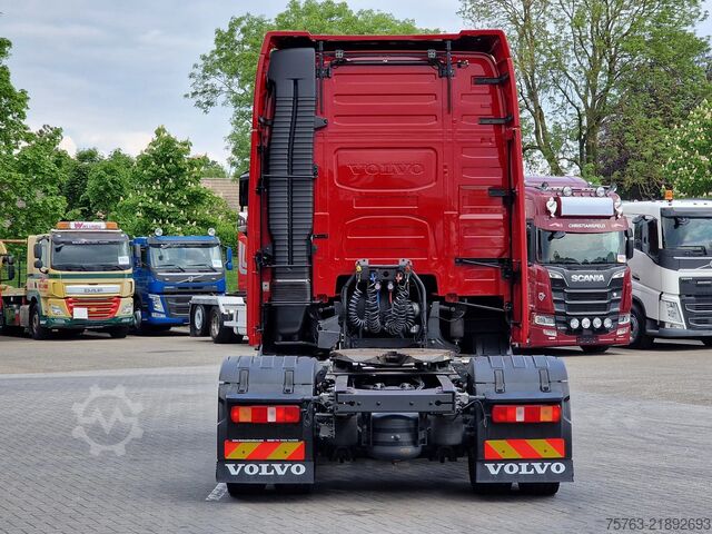 Padrão-SZM Volvo FH 13.500 Globetrotter XL - I save - Retarder -...