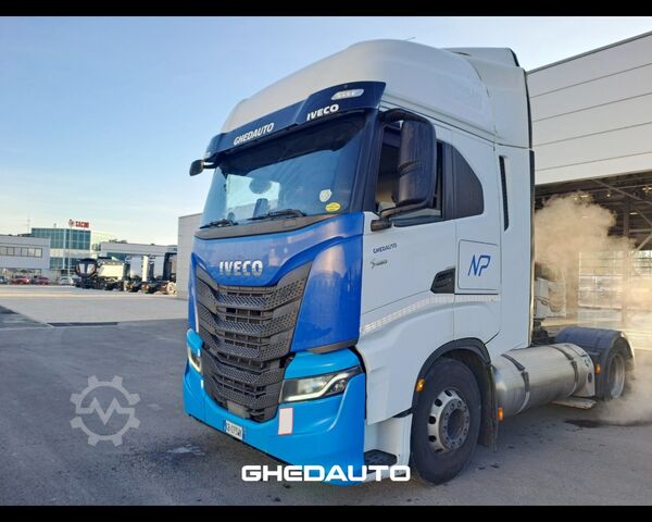 Standard SZM IVECO TRATTORE STRADALE IVECO S - WAY 460 LNG METANO