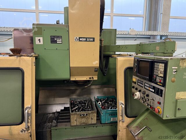 Vertikálne obrábacie centrum Mori Seiki MV-40