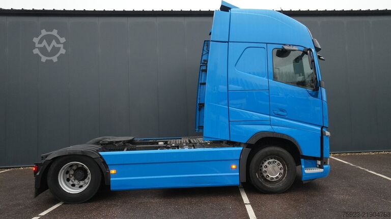 Standartinis-SZM Volvo FH 480 LNG Globetrotter tractor unit