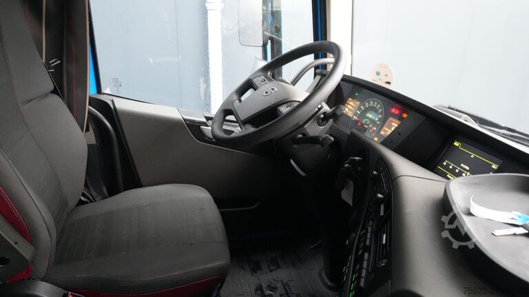 Standartinis-SZM Volvo FH 480 LNG Globetrotter tractor unit