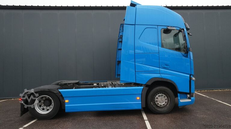 Standartinis-SZM Volvo FH 480 LNG Globetrotter tractor unit
