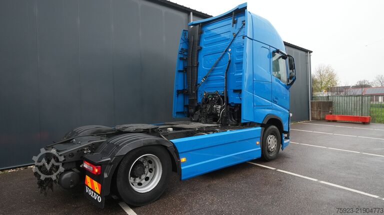 Standartinis-SZM Volvo FH 480 LNG Globetrotter tractor unit