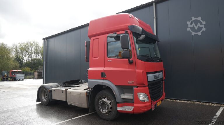 Pavojingos medžiagos DAF CF 440 tractor unit