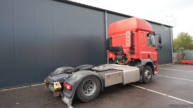 Pavojingos medžiagos DAF CF 440 tractor unit