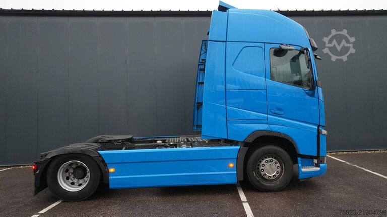 Standartinis-SZM Volvo FH 480 LNG Globetrotter tractor unit