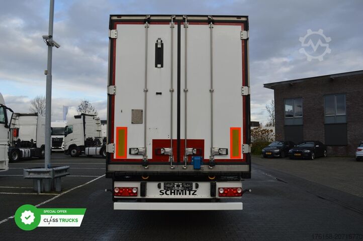 Semitrailer reefer SCHMITZ CARGOBULL SKO FP 45 Carrier Vector 1550