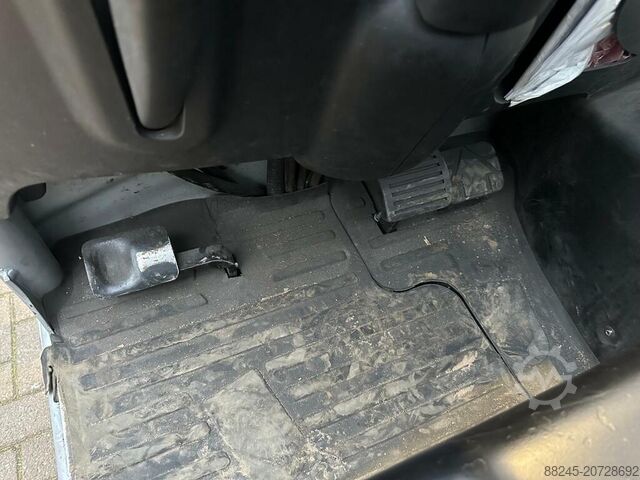 VS-22531 Carretilla elevadora eléctrica triplex para contenedores Still RX50-13 STILL RX50-13