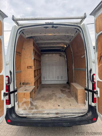 Xe van thùng kín Renault Master **DCI125-EURO-AIRCO**