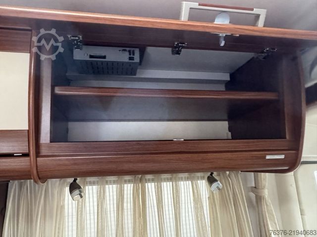 Autocaravana integral HYMER/ERIBA B694 SL