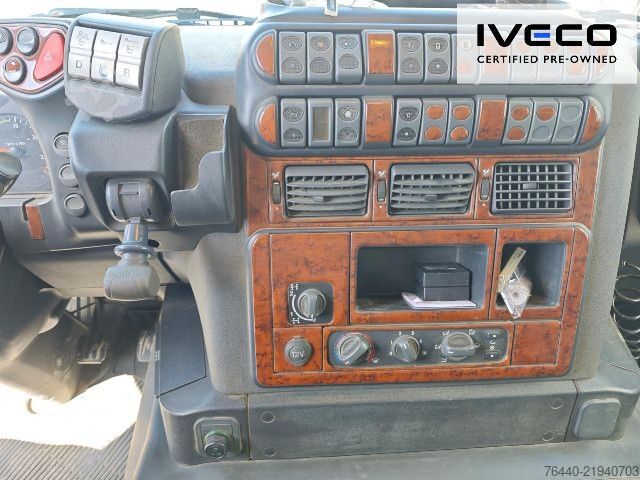 Sklápač IVECO TRAKKER mit EFFER Kran 470/5S !!!Motor neu!!!