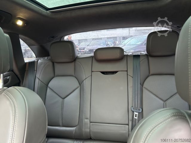 Pickup PORSCHE Macan Turbo 3,6L V6 PANO/BOSE/CARBON/ALCANTARA