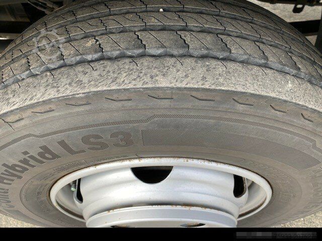 Dėžinis furgonas MERCEDES-BENZ Atego 818 4x2 Kühlk. 6,07m+LBW+Thermok. V800 Max