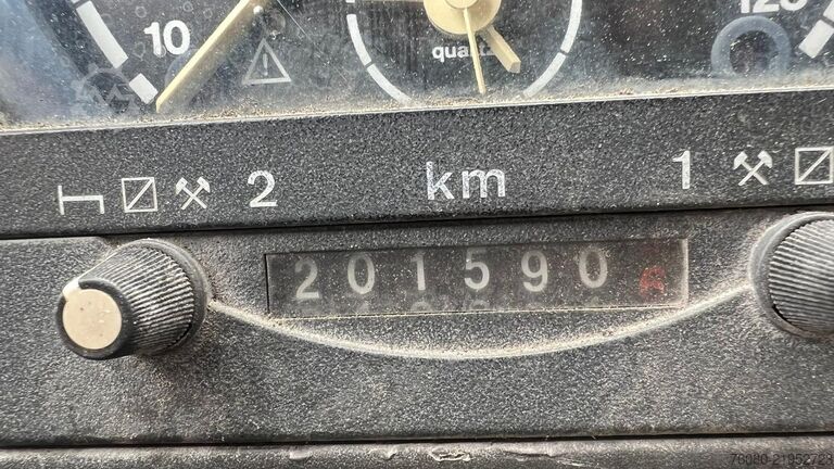 Shasi me kabinën e shoferit Iveco EUROTRAKKER 340 E 34 (POMPE MANUELLE / MANUAL P...