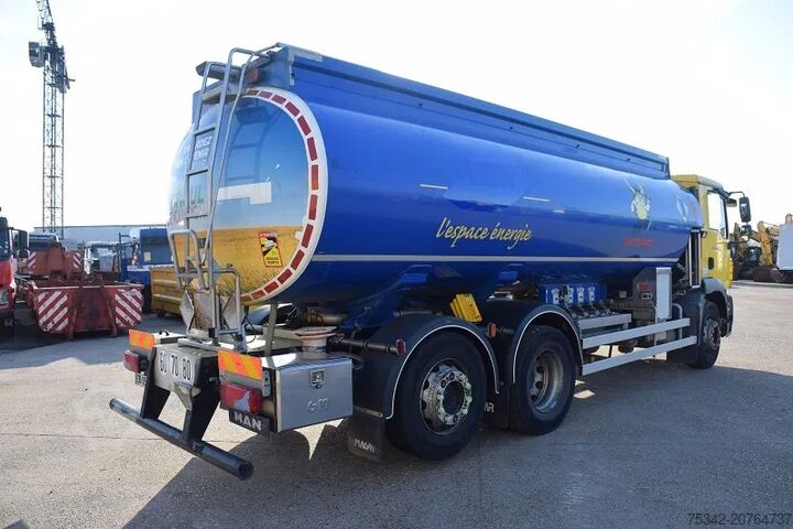 Kamion cisterna MAN TGM 26.340