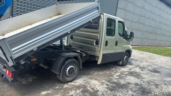 Tipper varebil IVECO DAILY 35S21 DOKA DREISEITENKIPPER MIETKAUF MGL.