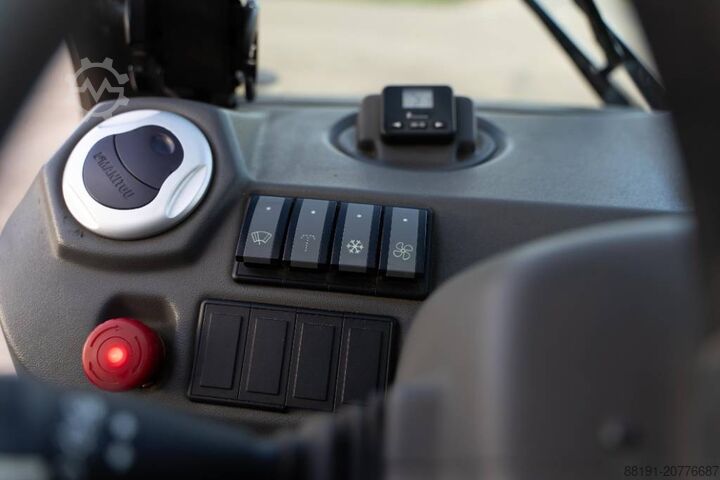 Teleszkópos rakodó Manitou MRT 2550