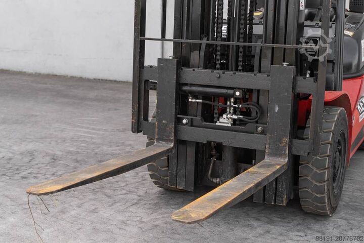 Targonca Manitou MI 25 D