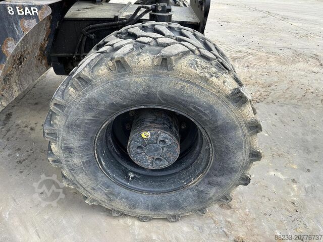 Kolesni bager Hitachi ZX170W-5B