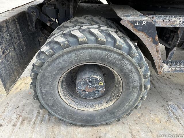 Kolesni bager Hitachi ZX170W-5B