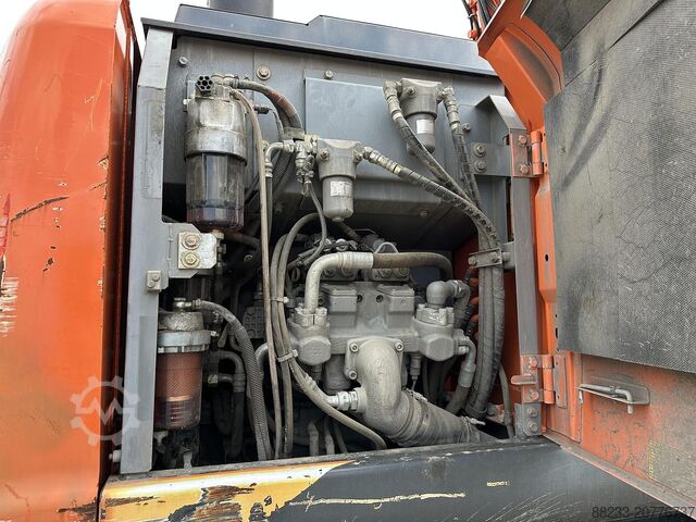 Kolesni bager Hitachi ZX170W-5B