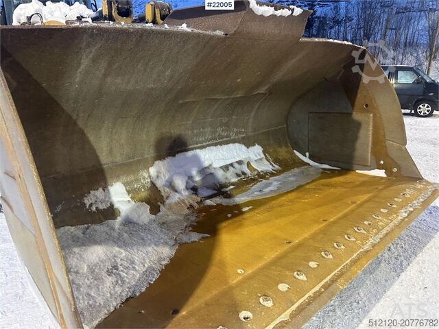 Laadur CAT 980M wheel loader w/ bucket. WATCH VIDEO.