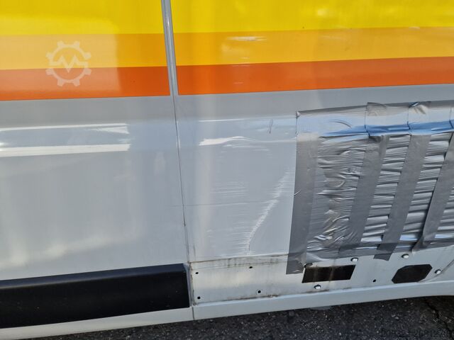 Xe caravan/xe cắm trại Fiat Weinsberg Carabus 600 K | 4 Posti Letto | Completamente Attrezzato