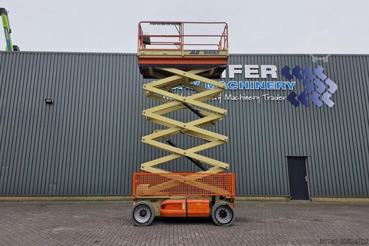 Elevador de tesoura JLG M4069 Hybrid, 14.2m Working Height, 360kg Capacity